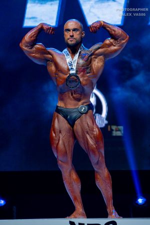 CLASSIC PHYSIQUE +178